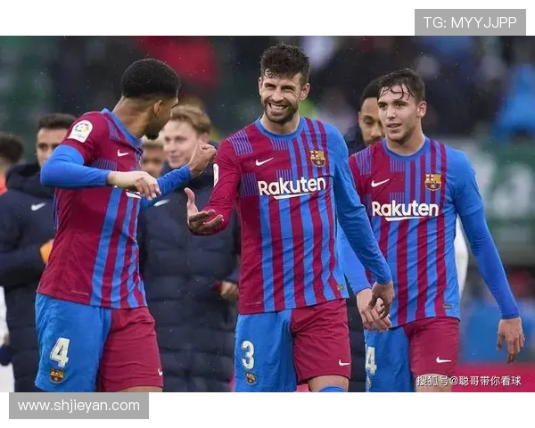 西甲赛场莱万双响助巴萨2-1绝杀塞尔塔缩小与榜首差距至7分