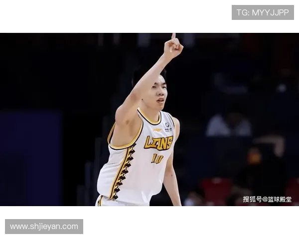 德里克琼斯谈范甘迪指导提升防守侵略性是我努力方向